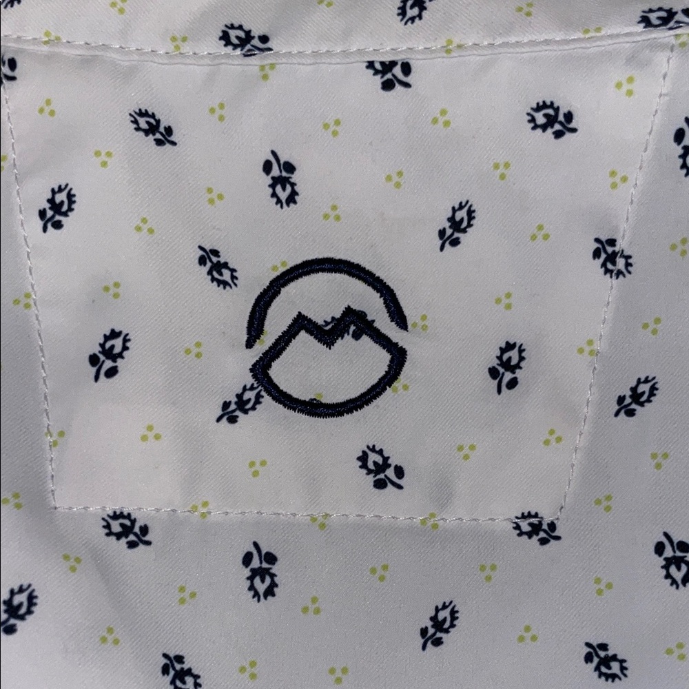 Magellan Outdoors White Shirt with Blue Pattern - Picture 4 of 7